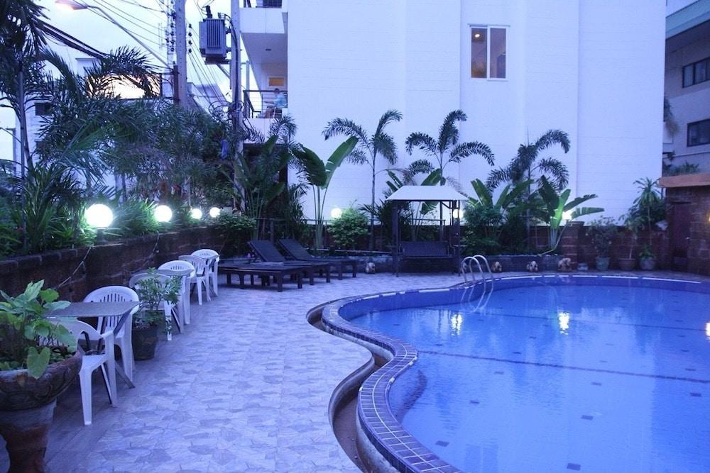 Eurostar International Hotel Ban Nong Tabaek Exteriör bild